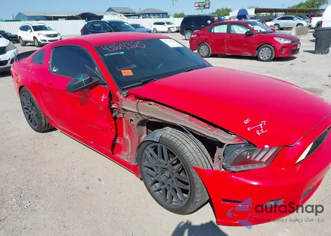 2013 Ford Mustang z USA, uszkodzony, nr VIN 1ZVBP8AM0D5280044